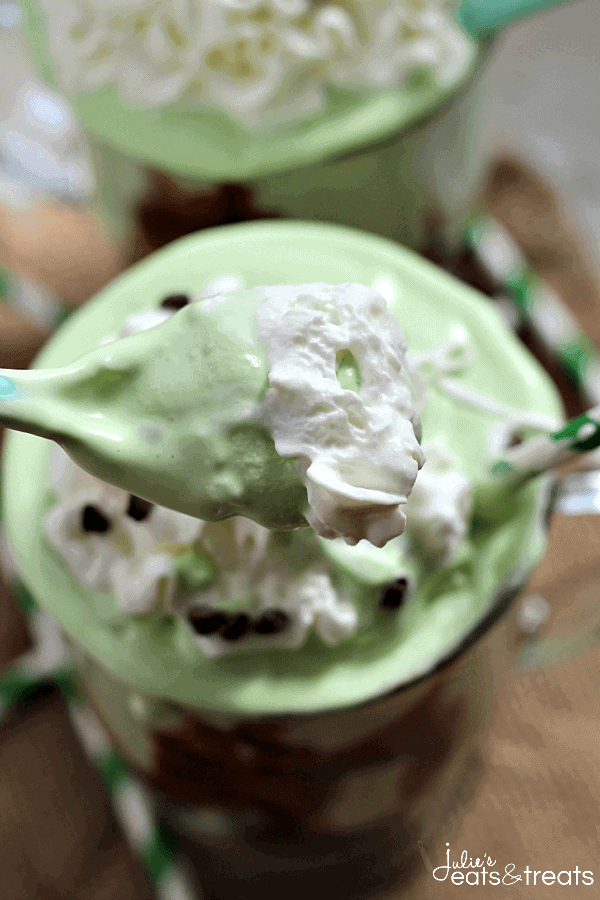 Grasshopper Ice Cream Dessert - Julie's Eats & Treats