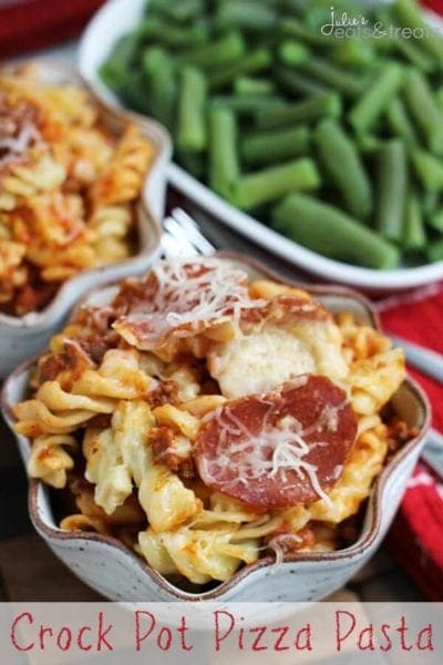 Crock Pot Pizza Pasta ~ Easy Crock Pot Meal Loaded with Pasta, Pizza Sauce, Pepperoni, Hamburger and Cheese!