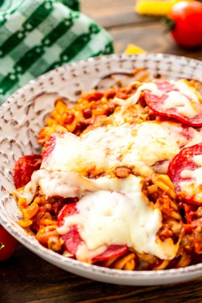 Crock pot pizza pasta in bowl