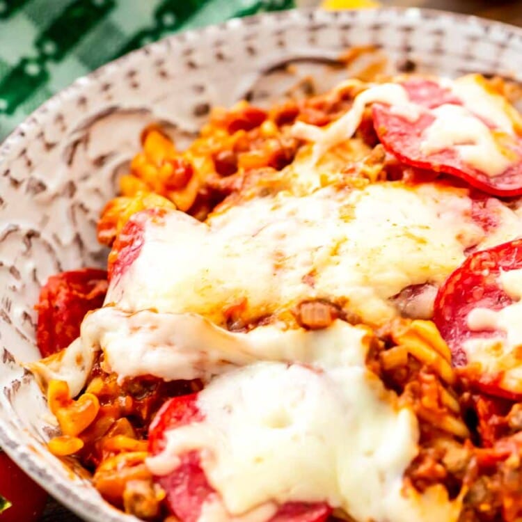 Crock pot pizza pasta in bowl