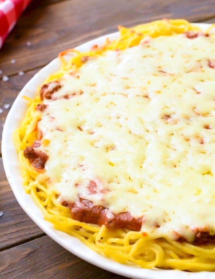 Spagehtti Pie in pie plate