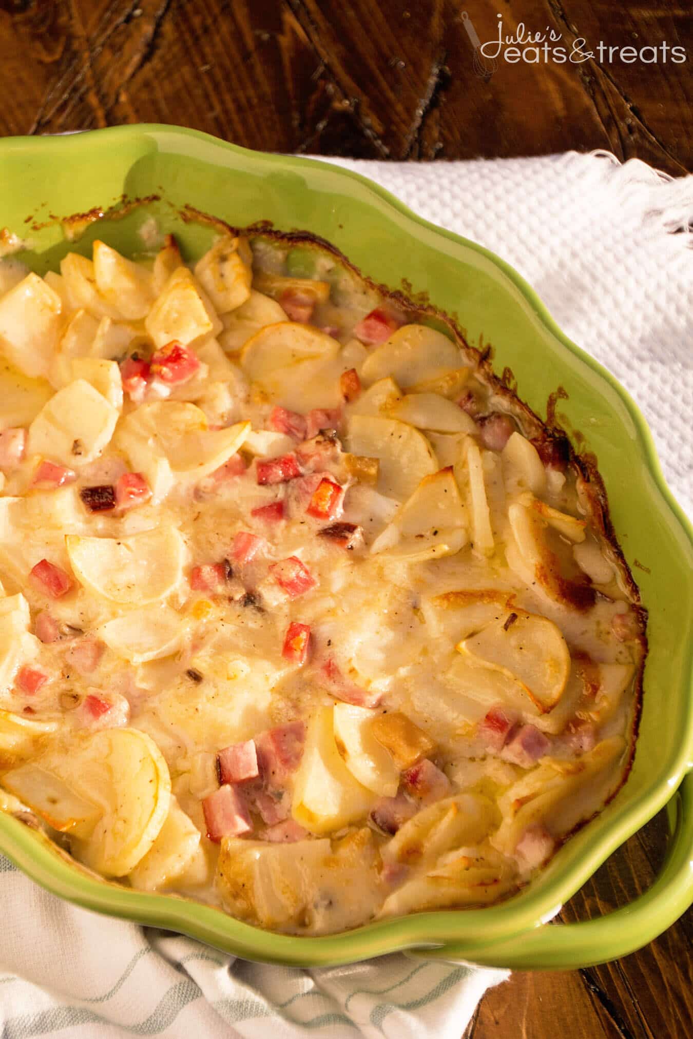 Scalloped Potatoes with Ham & Cheese ~ Delicious, Homemade Scalloped Potatoes Layered with Ham & Cheese! The Perfect Comfort Food Dinner!