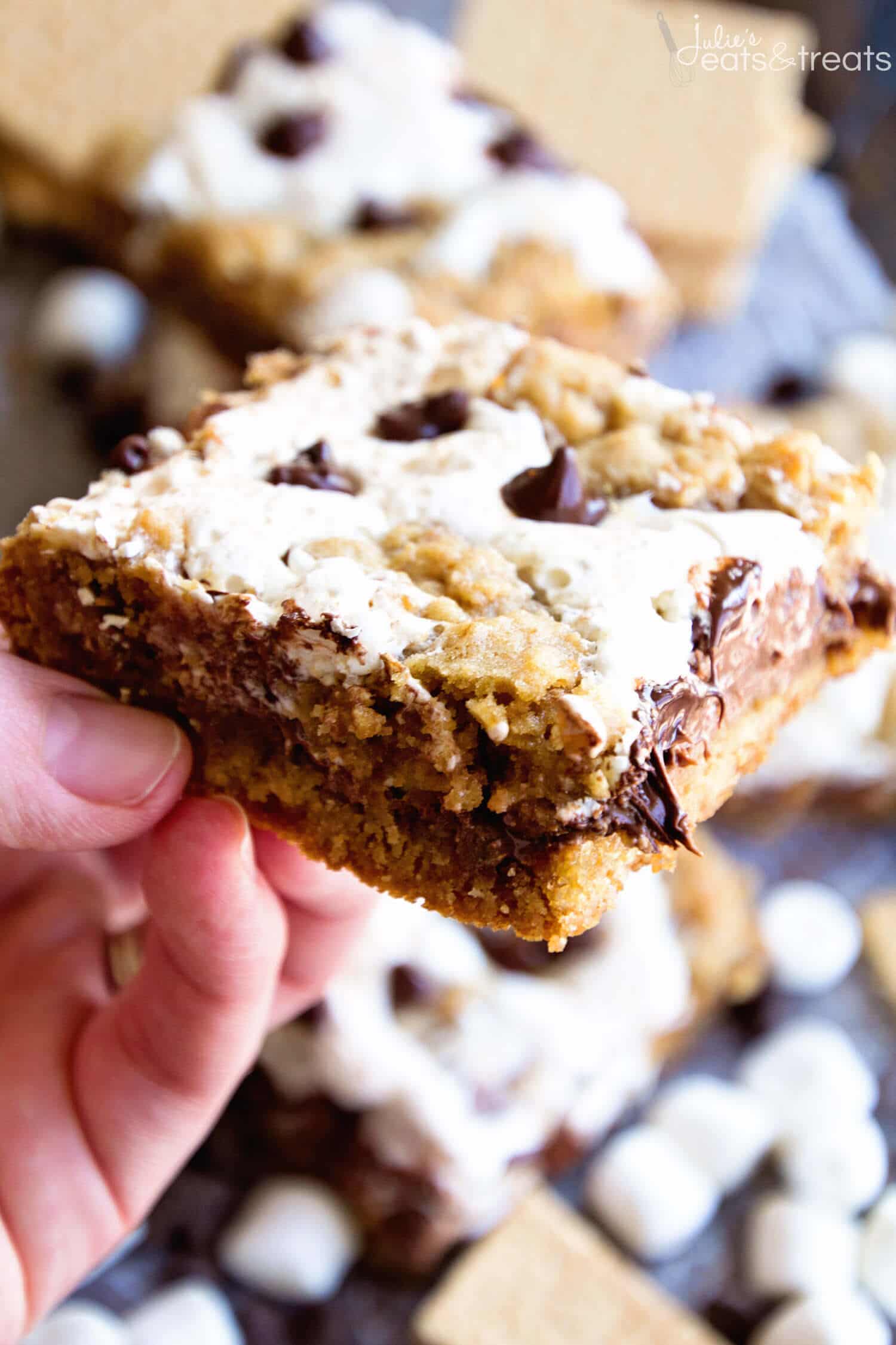 S'mores Bars ~ Now You Can Have a S'more Whenever You Want! These Delicious S'mores Bars Are Full of Graham Crackers, Marshmallows and Chocolate! Ooey, Gooey and Delicious!
