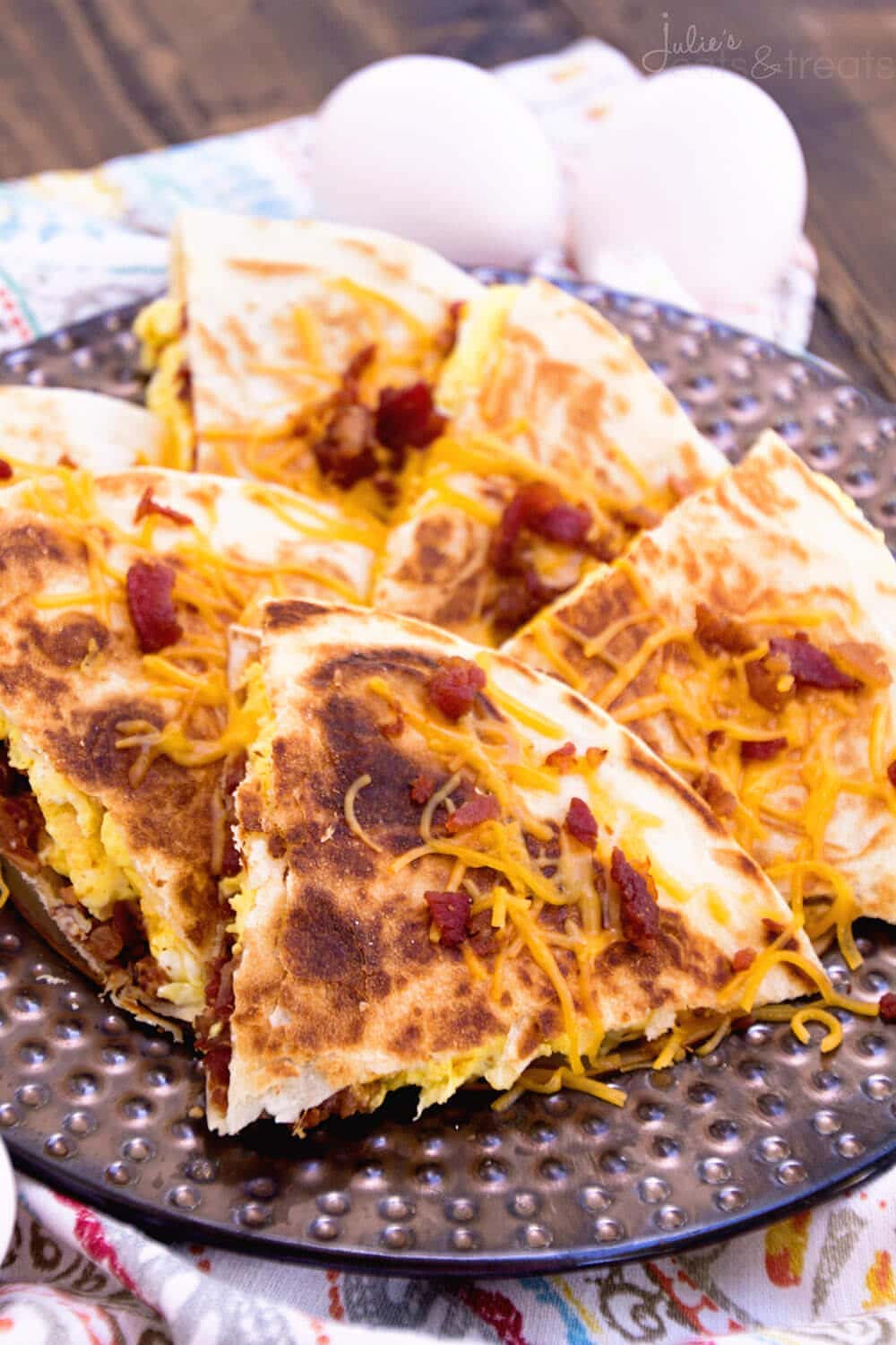 Bacon, Egg & Cheese Quesadillas Recipe ~ Crispy, Pan Fried Tortillas Stuffed with Bacon, Egg & Cheese! Makes the Perfect Quick, Easy Breakfast Recipe!