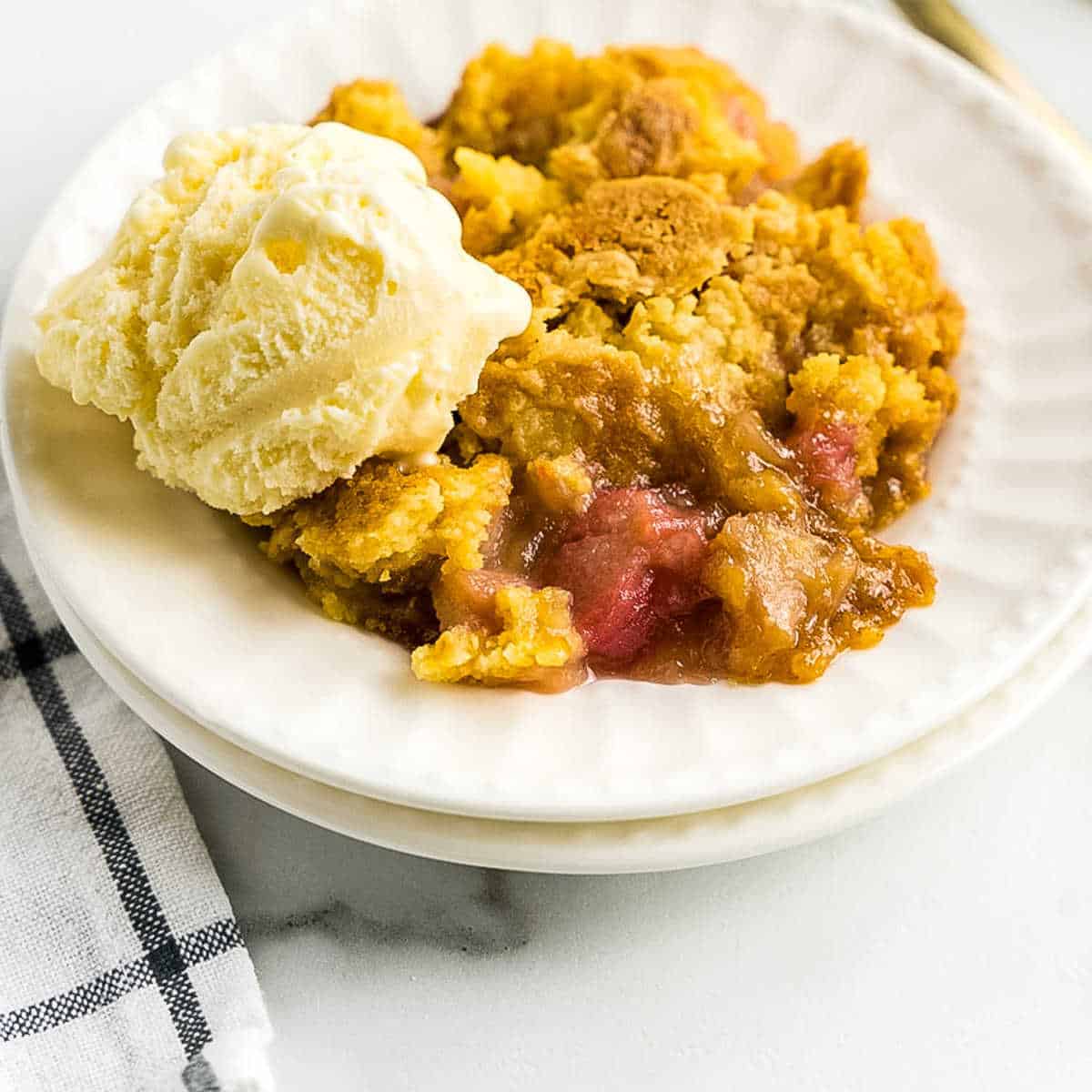 Rhubarb Dump Cake-image