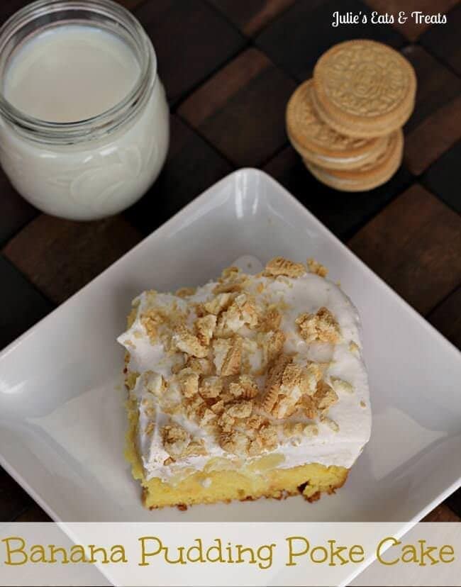 Banana Pudding Poke Cake topped with Golden Oreos! via www.julieseatsandtreats.com