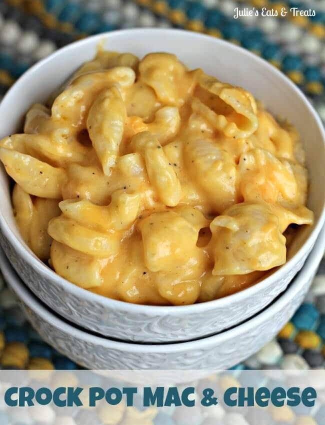 Crock Pot Mac & Cheese ~ Easy, Creamy, Delciousness! via www.julieseatsandtreats.com #recipe #crockpot