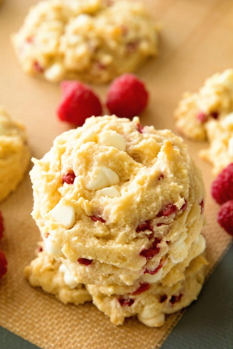 White Chocolate Raspberry Cheesecake Cookies + VIDEO Julie's Eats