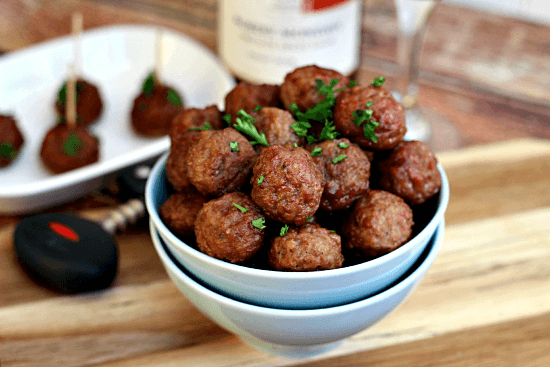 Cranberry Pinot Noir Meatballs ~ Meatballs smothered in a Cranberry Pinot Noir Sauce!