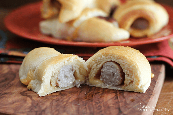 Cheesy Sausage Pigs in a Blanket ~ Flaky Crescent Rolls Stuffed with Sausage and Cheese! Quick, Easy and Perfect for Breakfast!