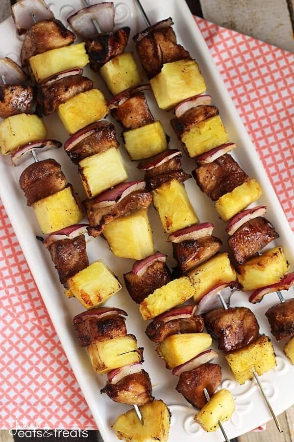 Pineapple Chicken Kabobs ~ Quick and Easy Marinated Kabobs that are the Perfect Combination of Sweet and Tangy!