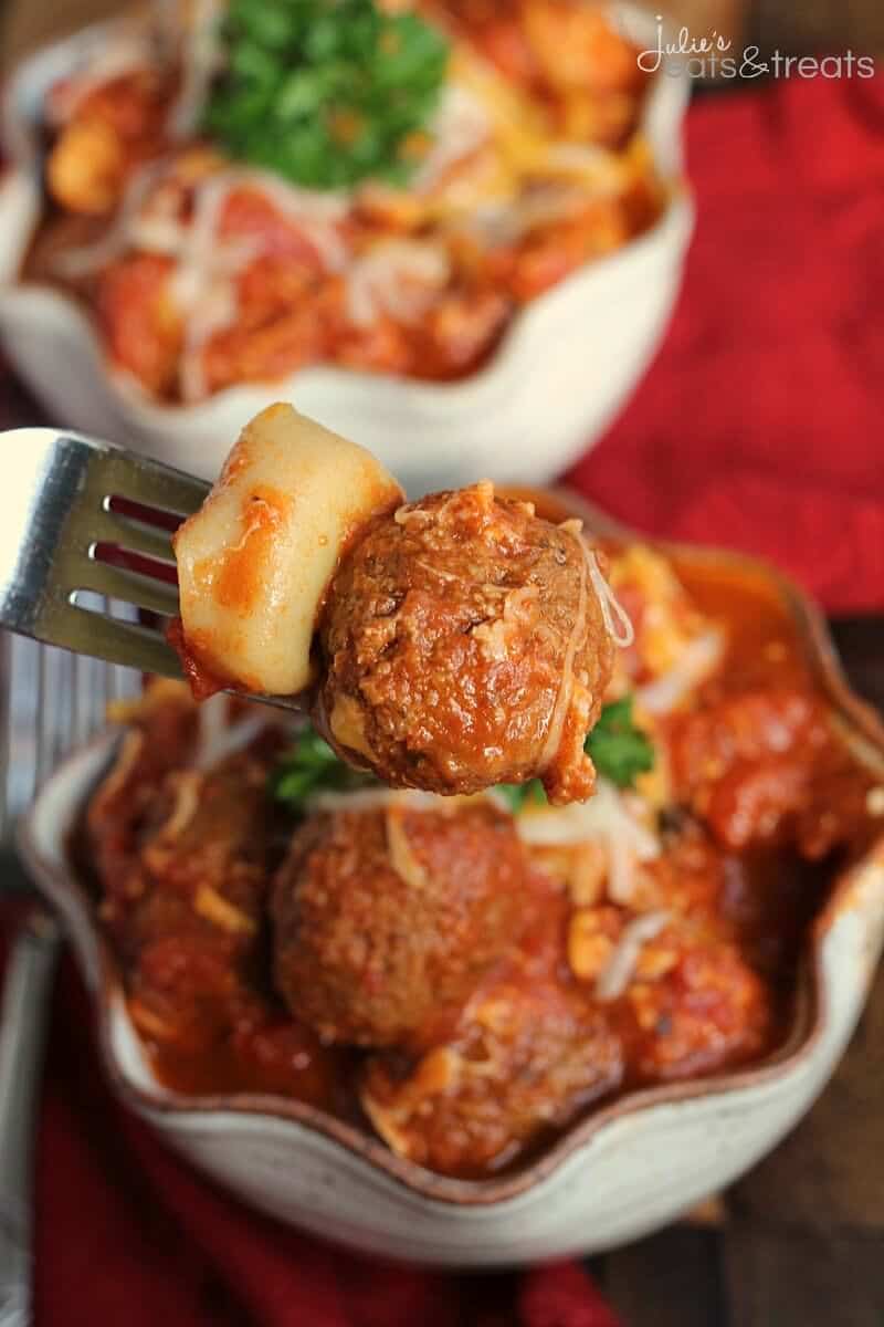 Crock Pot Cheesy Meatball Tortellini ~ Easy Dinner Perfect for a Busy Weeknight! Cheesy Tortellini Loaded with Meatballs in Spaghetti Sauce!