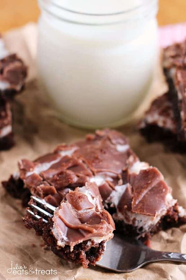 Fudgy Marshmallow Brownies ~ Soft, Chewy Brownie Topped with Marshmallows and Chocolate Frosting!