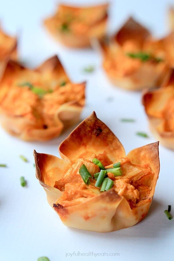 Skinny Buffalo Chicken Wonton Cups_5