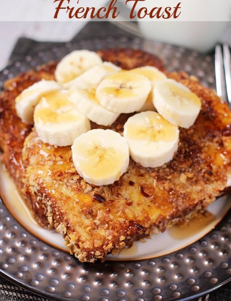 Crunchy Pecan Banana French Toast ~ Light and Fluffy French Toast with a Crunchy Pecan Crust then Loaded with Bananas! A Perfect and Easy Breakfast!