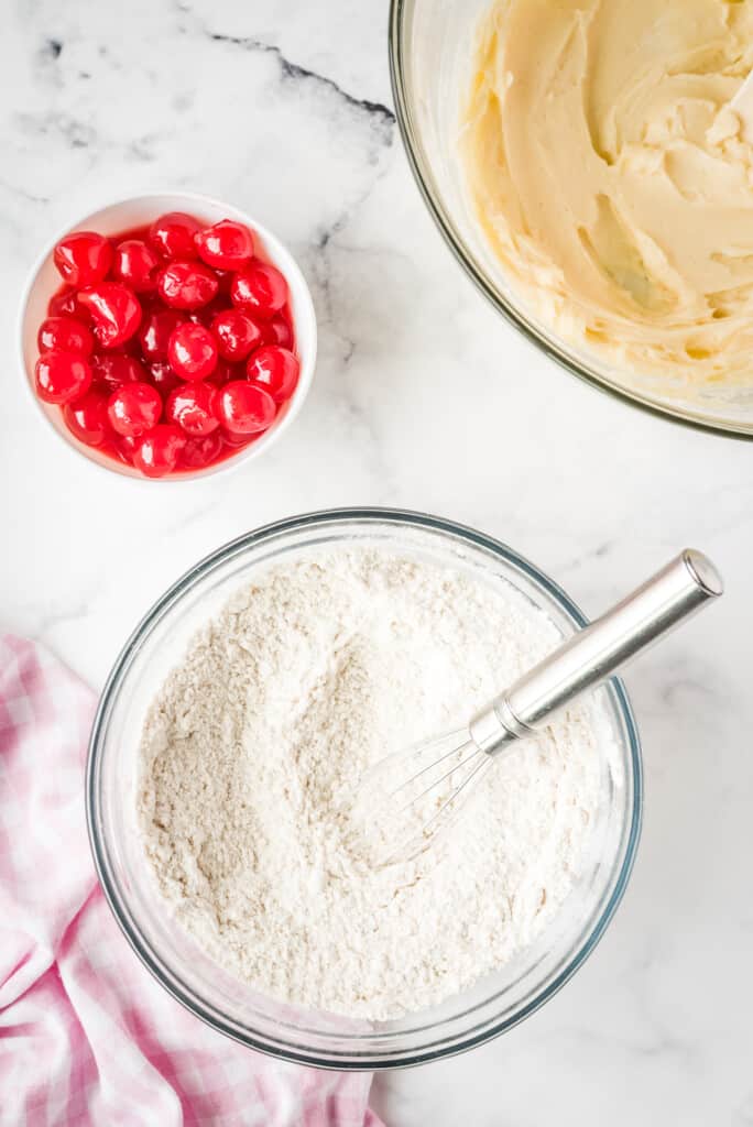 Mixing bowl with combined flour, salt and ground almonds