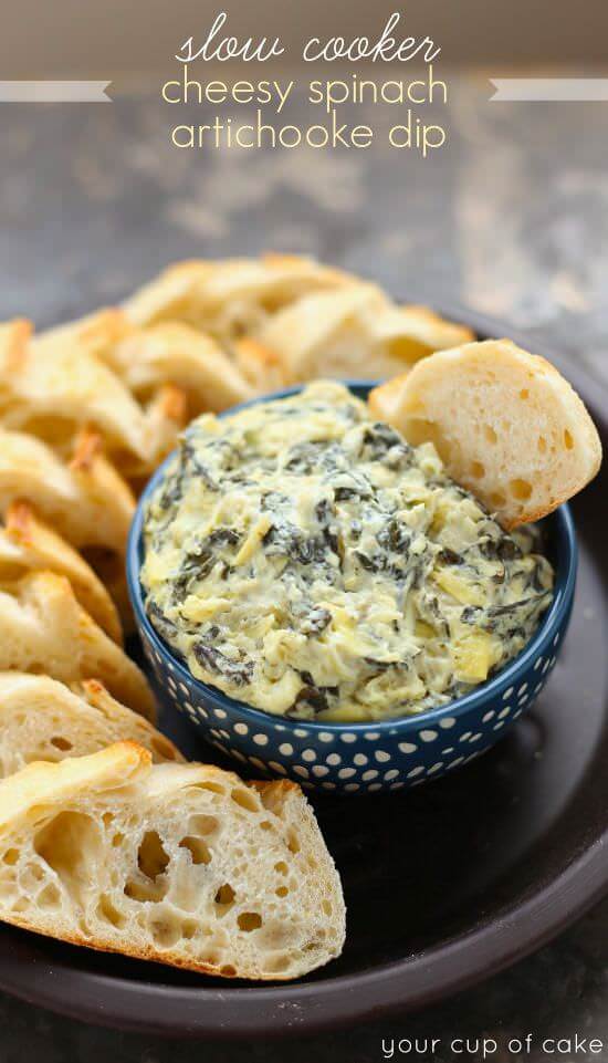 Cheesy Spinach Artichoke Dip