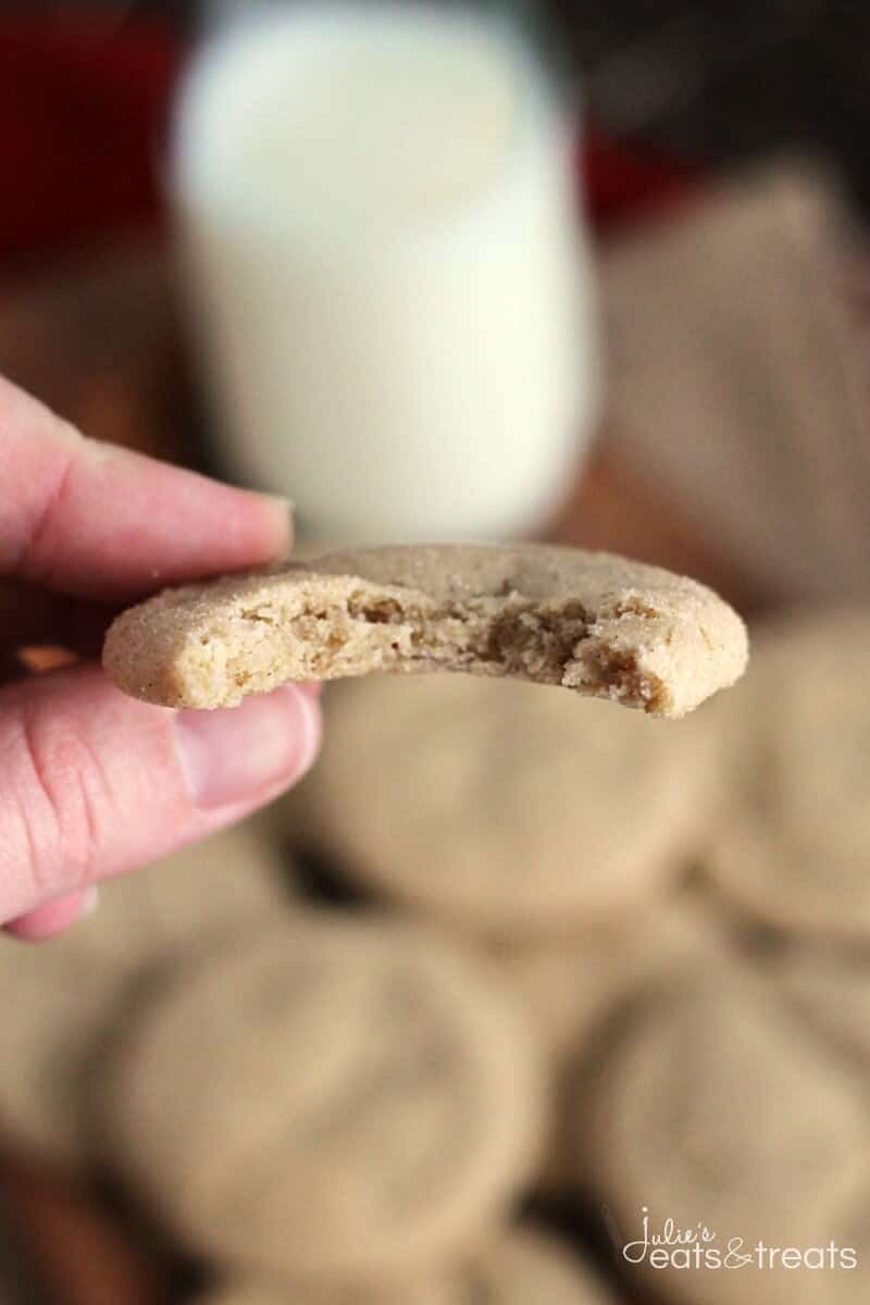 Gingerdoodles ~ Delicious Cookies that are the Perfect Marriage Between a Snickerdoodle and a Gingersnap!