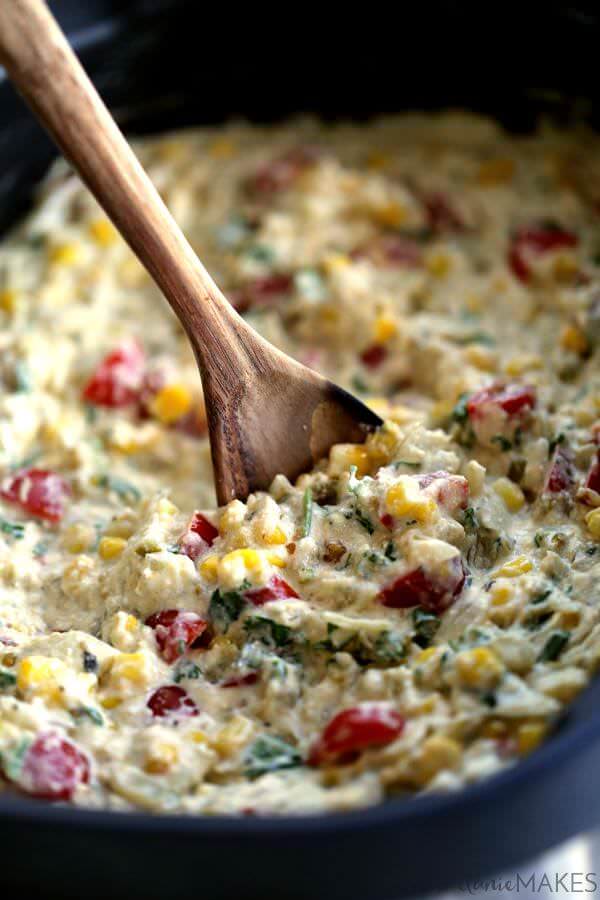 https://www.julieseatsandtreats.com/wp-content/uploads/2014/12/slow-cooker-salsa-verde-corn-dip-4-compressor.jpg