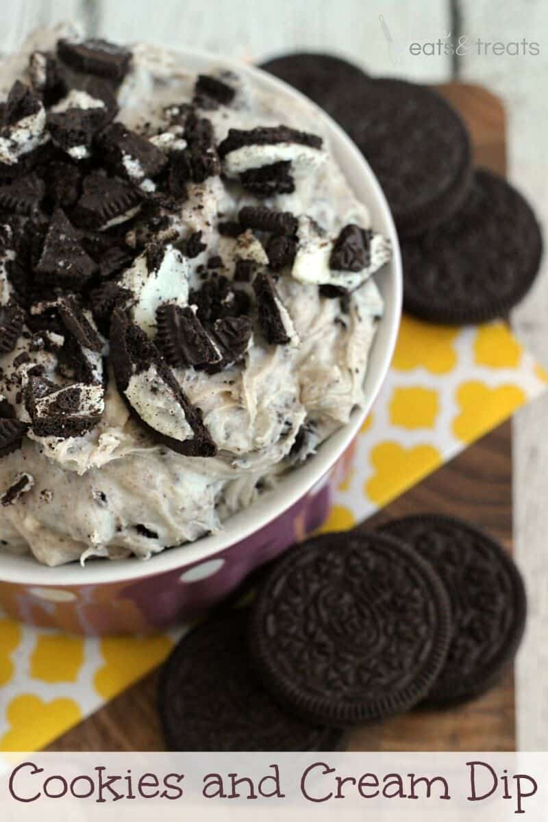 Cookies and Cream Dip ~ Quick, Easy Sweet Dip that's loaded with Oreos!