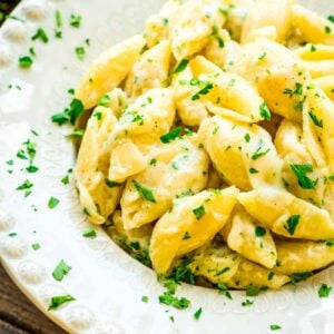 Cheesy Garlic Butter Noodles Quick Easy Julie S Eats Treats