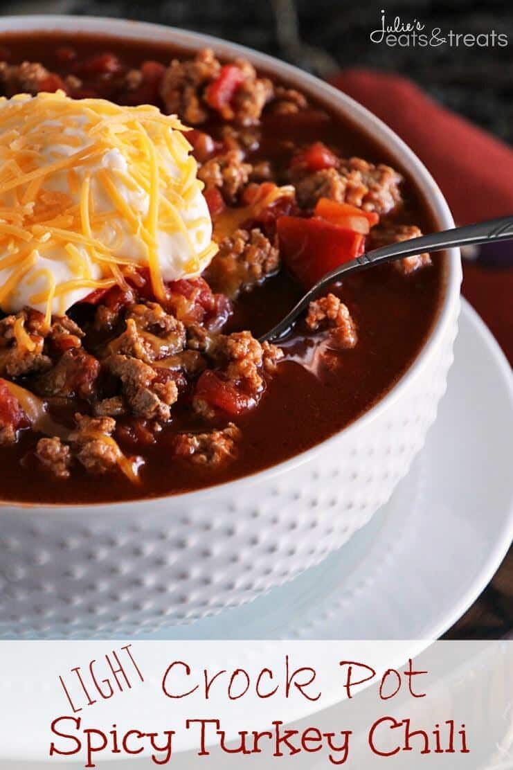 Light Crock Pot Spicy Turkey Chili ~ Delicious Light Chili Recipe with a Kick! Only Six Ingredients to a Healthy Dinner Recipe!