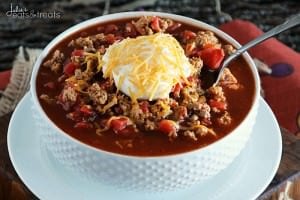 Light Crock Pot Spicy Turkey Chili ~ Delicious Light Chili Recipe with a Kick! Only Six Ingredients to a Healthy Dinner Recipe!