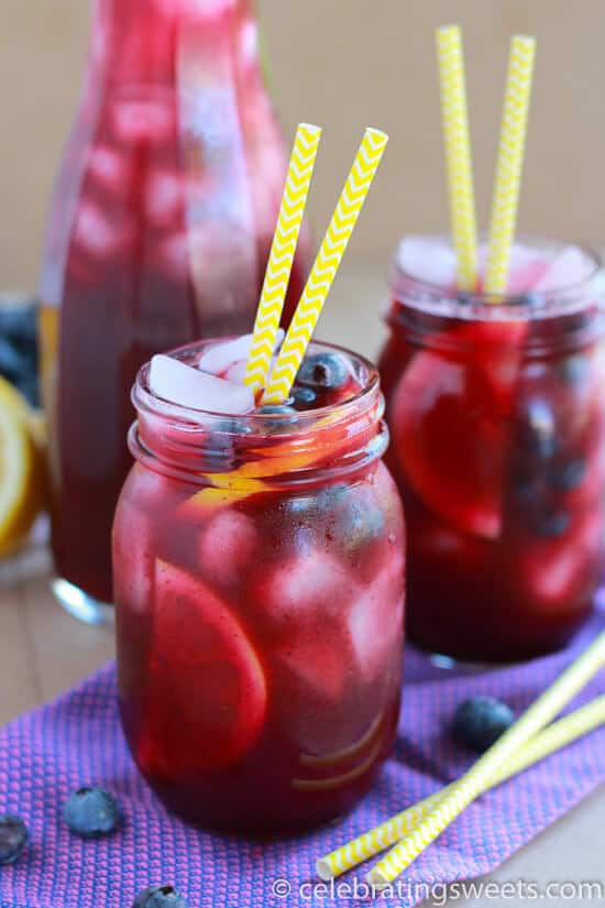 Blueberry Lemonade - A light and refreshing homemade blueberry lemonade