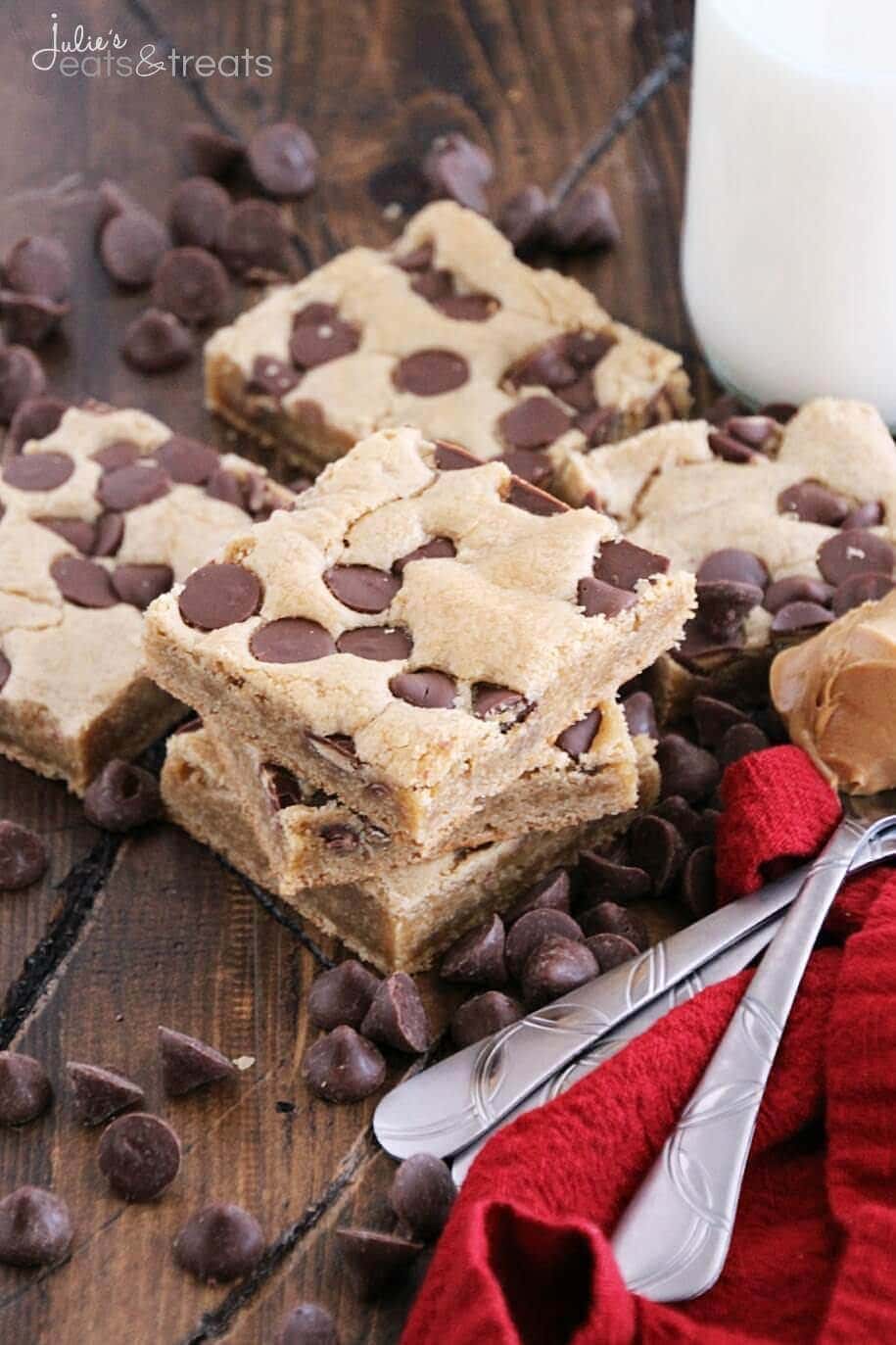 Peanut Butter Chocolate Chip Cookie Bars ~ Soft, Chewy Peanut Butter Cookie Bars Loaded with Peanut Butter Chocolate Chip Morsels!