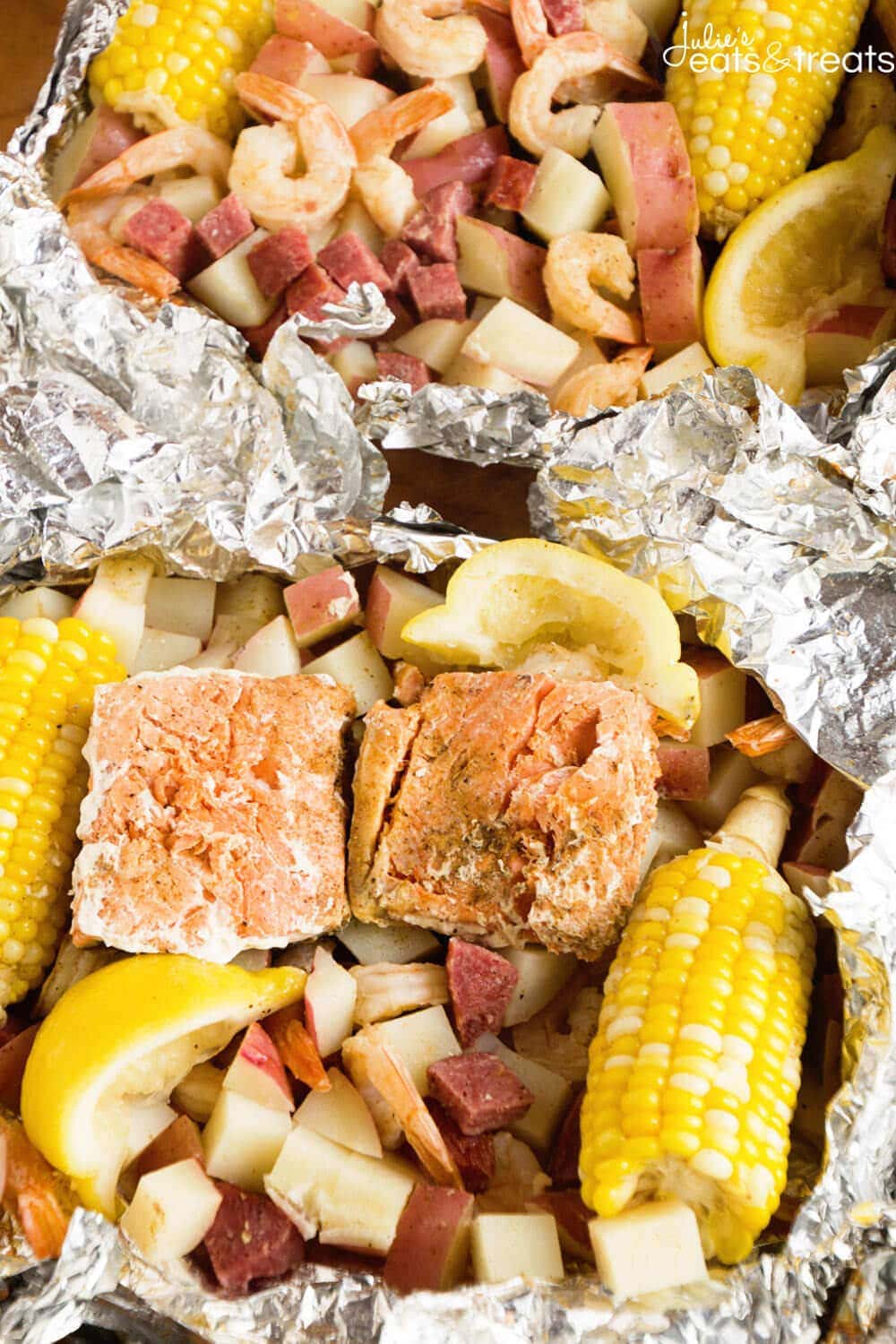 Cajun Shrimp Boil Foil Packets ~ Foil Packets Stuffed with Potatoes, Salmon, Shrimp, Summer Sausage, Corn and Seasoned with Cajun Seasoning! The Perfect Grilling Recipe!