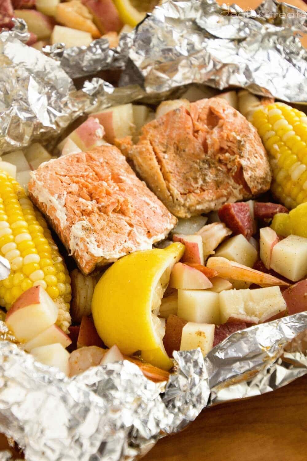 Cajun Shrimp Boil Foil Packets ~ Foil Packets Stuffed with Potatoes, Salmon, Shrimp, Summer Sausage, Corn and Seasoned with Cajun Seasoning! The Perfect Grilling Recipe!