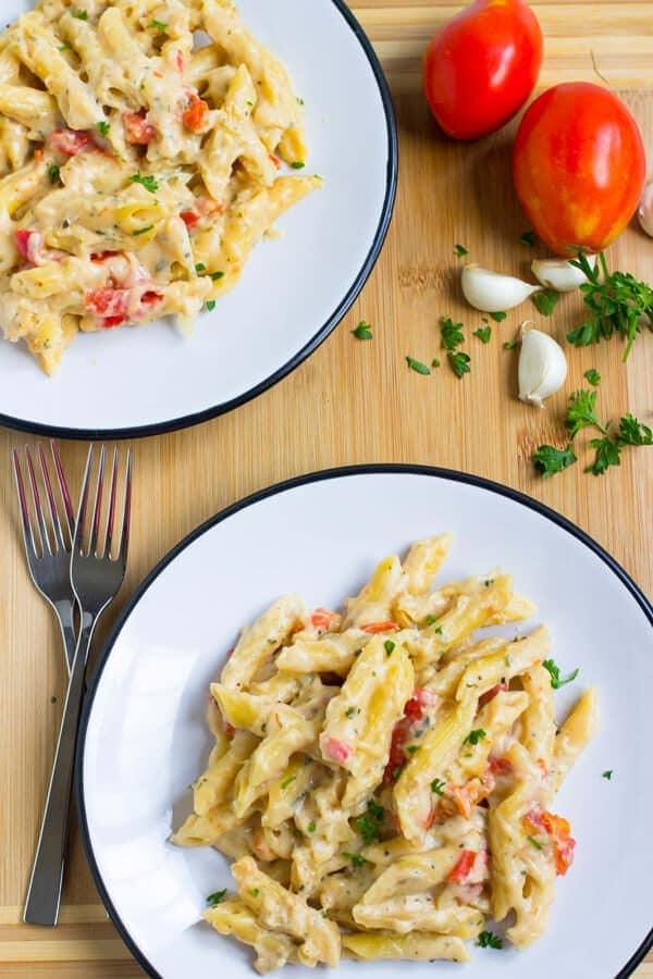 This Garlic and Herb Penne Pasta is flavorful, creamy and delicious and is ready in 20 minutes!