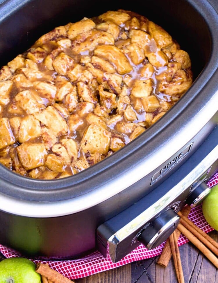 Crock Pot Caramel Apple Rolls Recipe ~ Start with Store Bought Caramel Rolls in the Crock Pot with Apples and Smothered in Caramel Sauce!