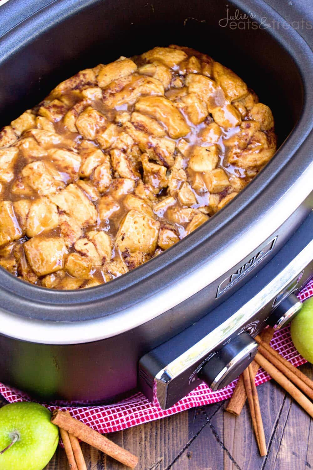 Crock Pot Caramel Apple Rolls Recipe ~ Start with Store Bought Caramel Rolls in the Crock Pot with Apples and Smothered in Caramel Sauce!