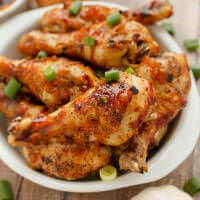 Honey Garlic Chicken Drumsticks - Take a cost-effective cut of chicken and transform it into something amazing for a weeknight meal!
