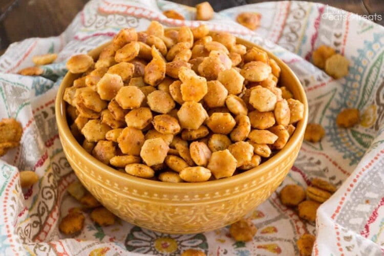 Taco Oyster Crackers Recipe + VIDEO Julie's Eats & Treats