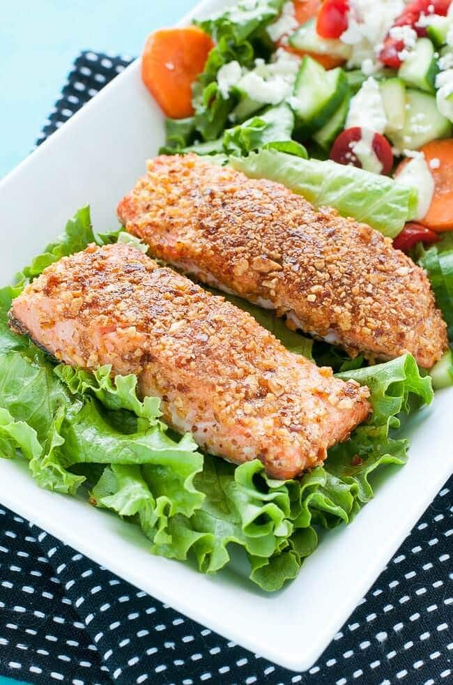 sriracha-almond-encrusted-salmon-recipe-2271xS