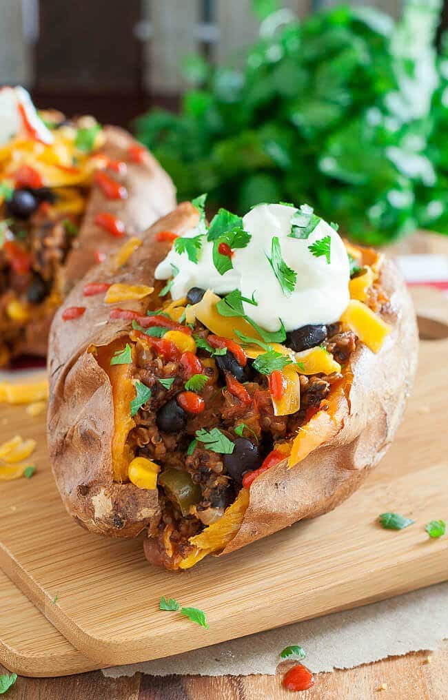 vegetarian-vegan-chili-stuffed-sweet-potato-recipe-650-0994xL