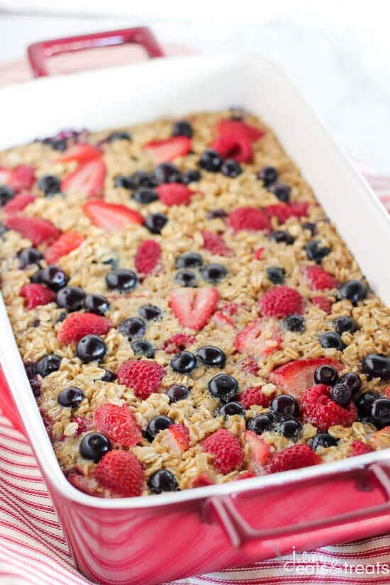 Mixed Berry Vanilla Baked Oatmeal - This easy baked oatmeal is filled with oats, maple syrup, fresh berries and fragrant vanilla. It's the perfect make-ahead breakfast for busy mornings. 