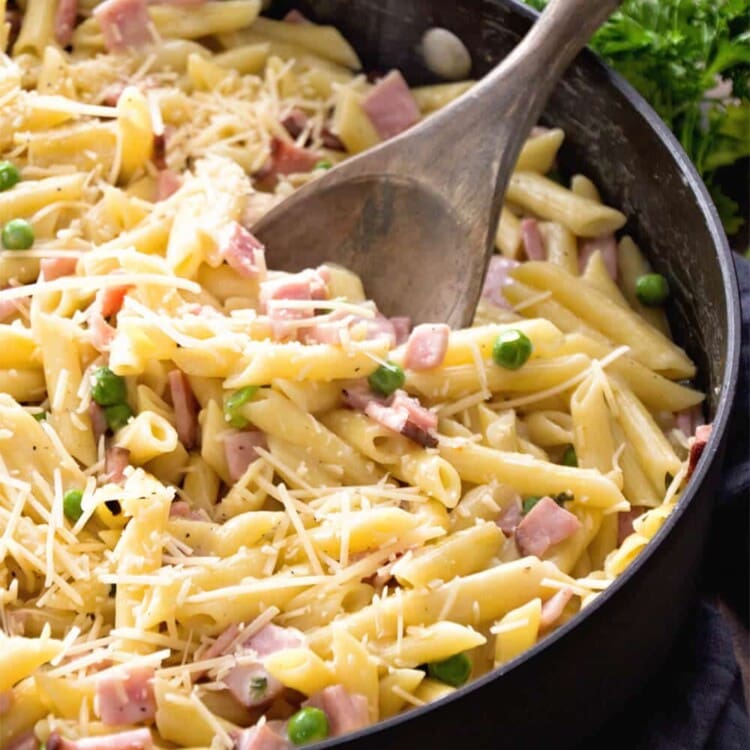 One Pot Ham & Penne Skillet Recipe ~ Delicious Pasta Perfect for a Quick Dinner! Loaded with Ham, Penne and Peas!