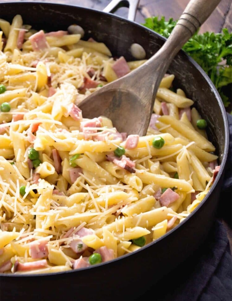 One Pot Ham & Penne Skillet Recipe ~ Delicious Pasta Perfect for a Quick Dinner! Loaded with Ham, Penne and Peas!