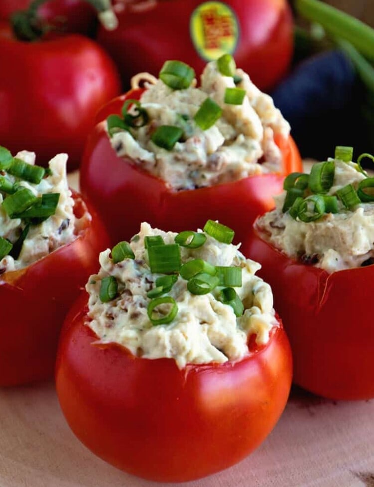 Bacon Ranch Chicken Salad Stuffed Tomatoes Recipe ~ Plump, Juicy Tomatoes Stuffed with a Delicious Chicken Bacon Ranch Salad! The Perfect Healthy, Low Carb Recipe for Summer!