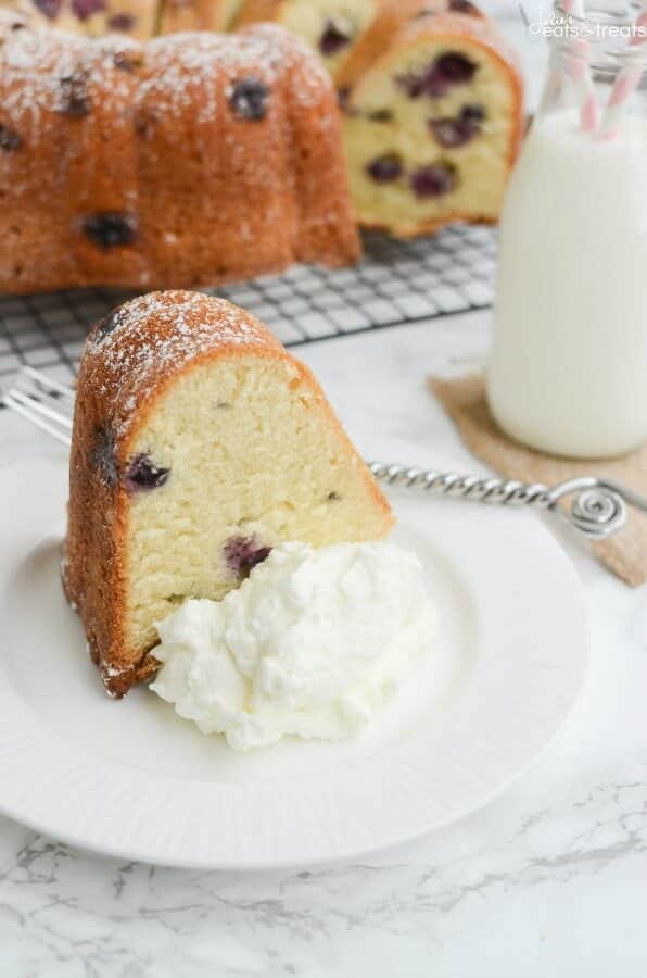 Blueberry Sour Cream Pound Cake Recipe ~ This Easy Dessert Is Perfectly Moist and Soft! Stuffed with Juicy Blueberries and Dusted with Powdered Sugar!