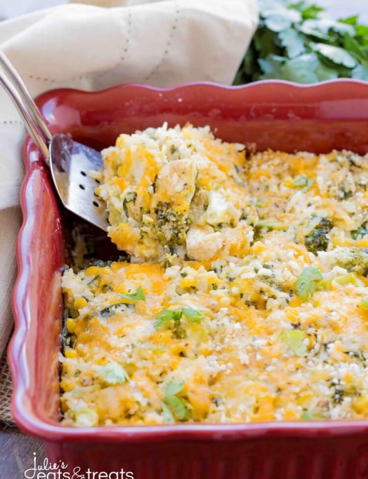 Vegetable and Cheesy Chicken Rice Casserole Recipe ~ Easy, no fuss casserole for dinner! Loaded with all sorts of Delicious Ingredients and the Leftovers are even better the next day.