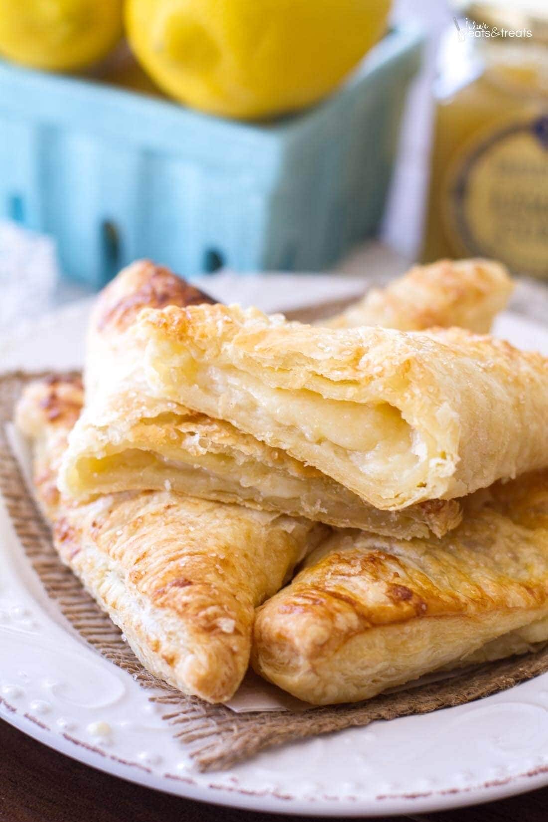This easy lemon cream turnover recipe uses only 6 ingredients, making them a quick and easy breakfast, snack or dessert! 