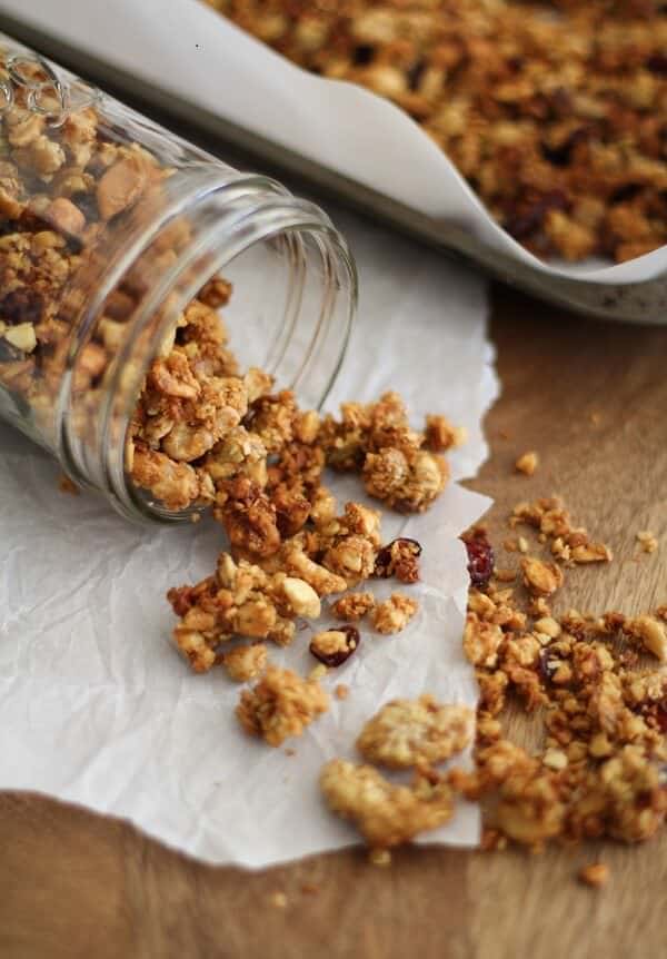 Gluten_free_paleo_granola_hero