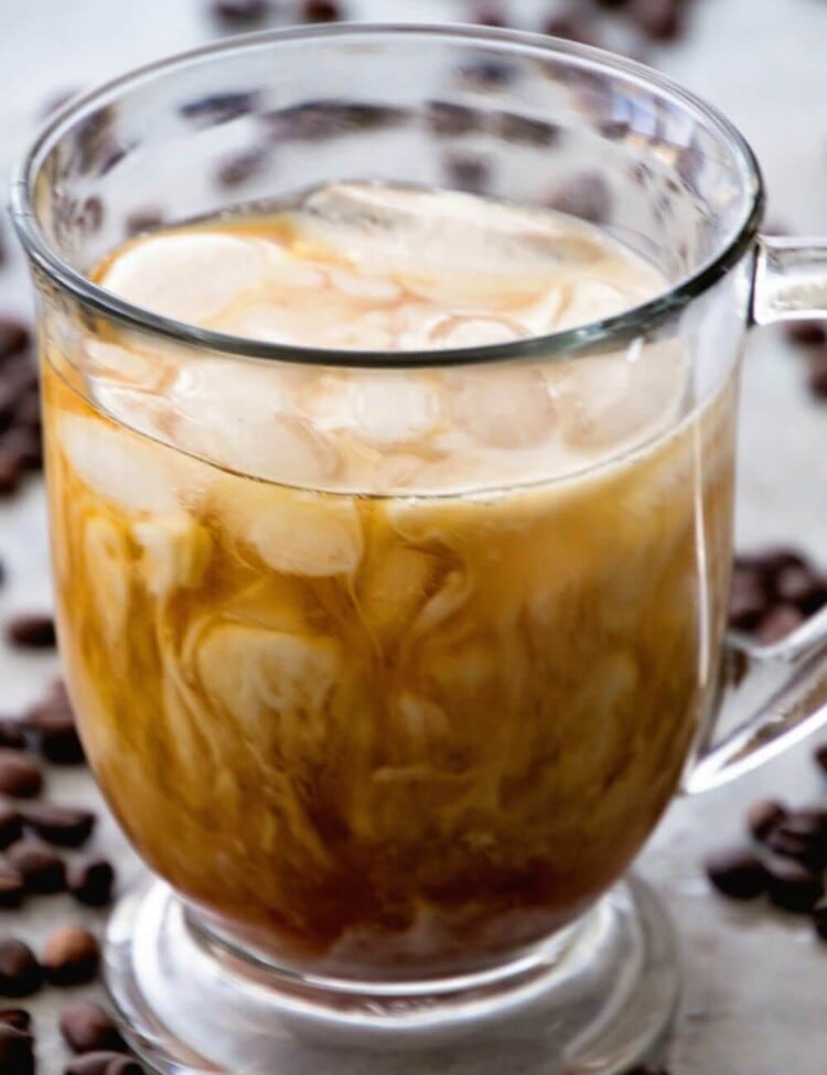 Skinny Vanilla Homemade Iced Coffee ~ Skip the Expensive Coffee Shop Iced Coffee and Make Your Own Cold Brewed Coffee at Home! Plus it's on the Lighter Side!