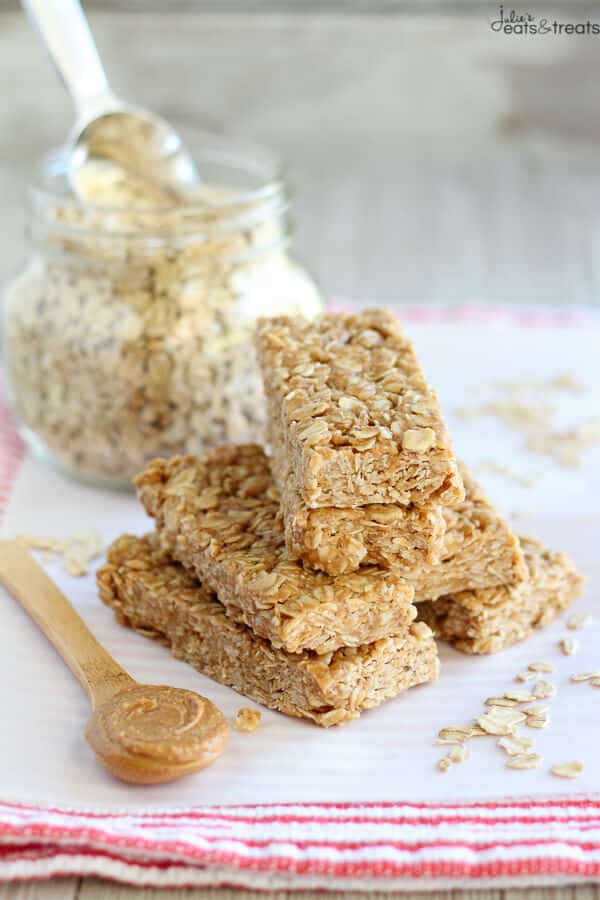 Peanut Butter Honey No Bake Granola Bars ~ Easy, No Bake Granola Bars are Flavored with Peanut Butter and Sweetened with Honey! Perfect After School Snack for The Kids or Healthy Snack For You!