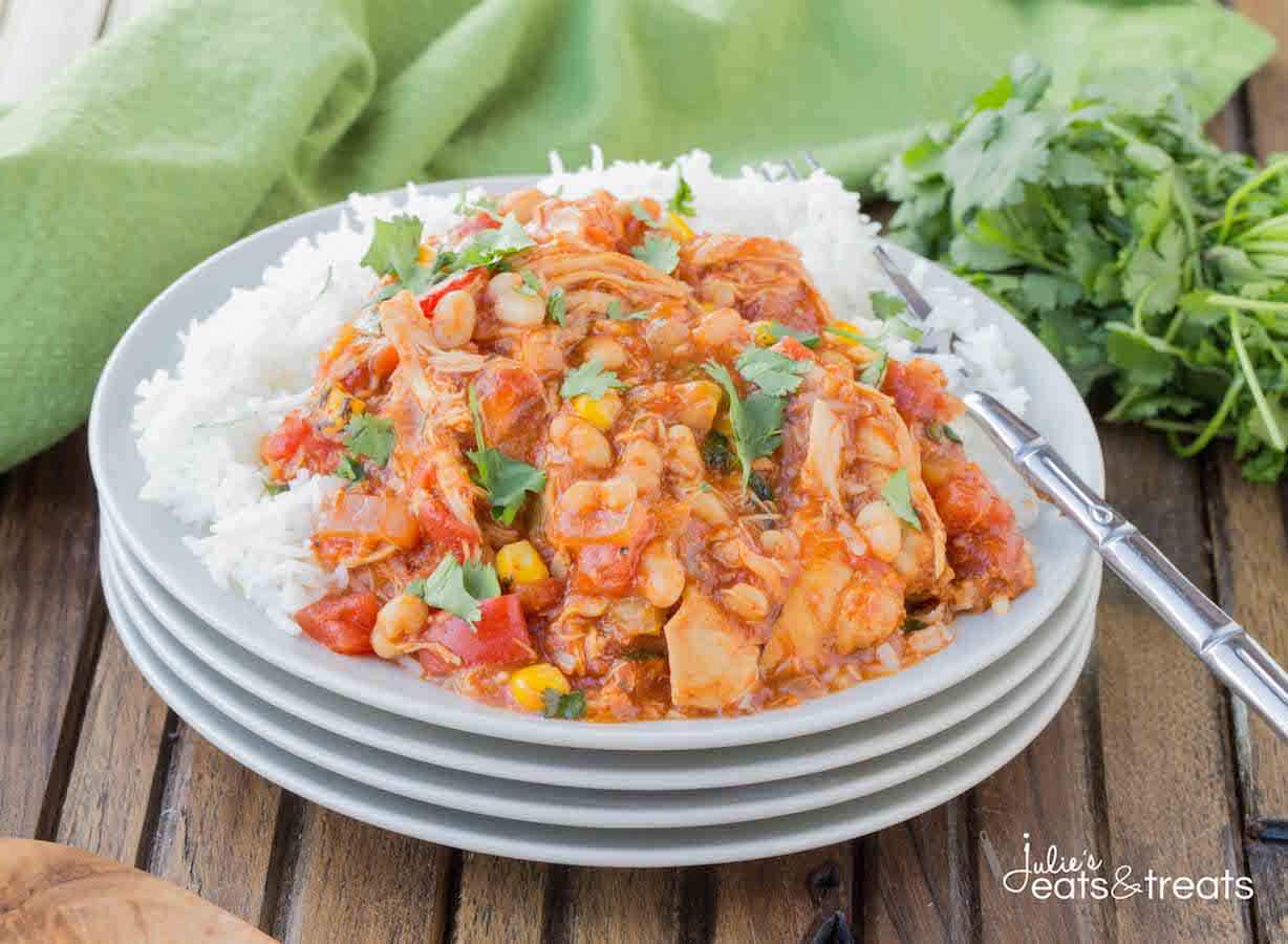 Crock Pot Spanish Chicken ~ Delicious chicken loaded with flavorful spices and veggies. This slow cooker meal is perfect for those busy nights!