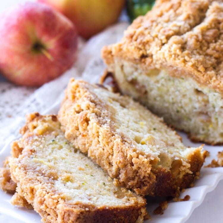 Crumb Apple Zucchini Bread ~ Easy, Quick Bread Recipe Filled with Fresh Grated Zucchini and Sweet Apples then Topped with a Delicious Cinnamon Brown Sugar Crumb Topping!